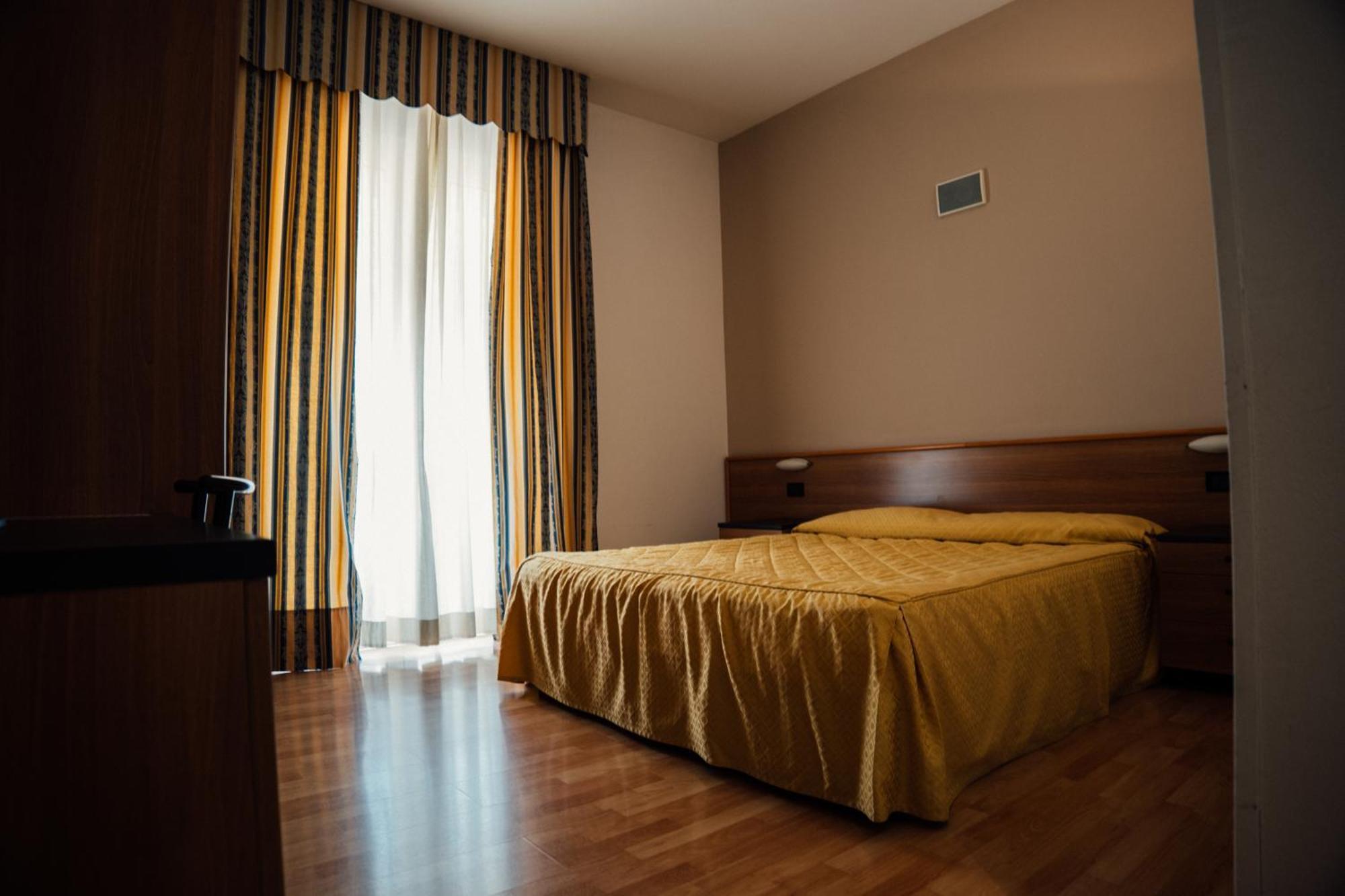 Hotel Mary Rose Λατζίζε Εξωτερικό φωτογραφία